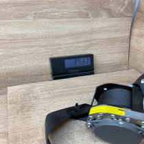 1040297 C8ST 42233 0435028 Rear seatbelt Lexus IS 220D-250-350