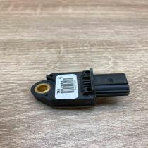 89831 0W040   Airbag deployment crash/impact sensor Lexus IS 220D-250-350