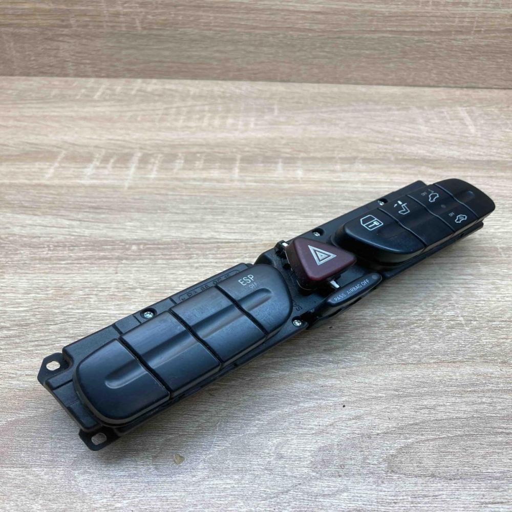 2038217279   Hazard light switch Mercedes-Benz CLK A209 C209