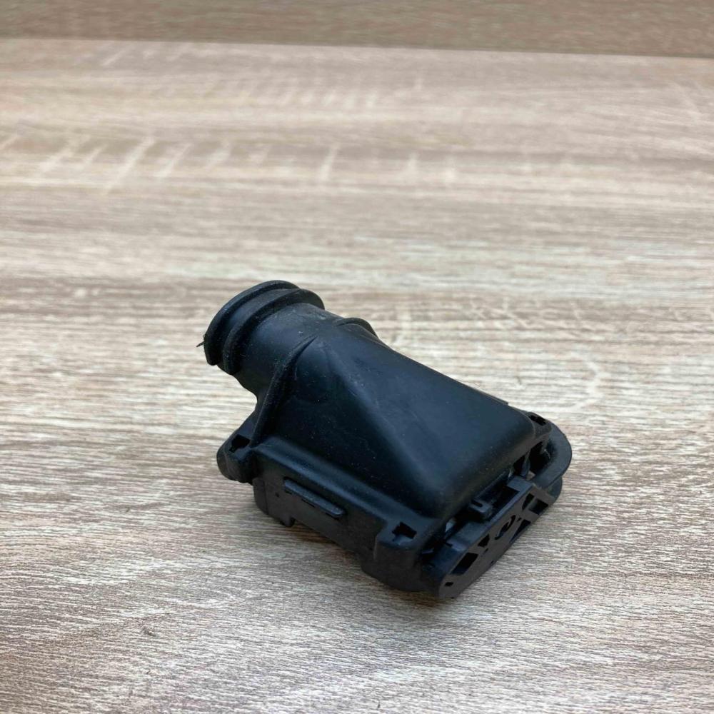 1827108  Black Plug wire Volkswagen Touareg I