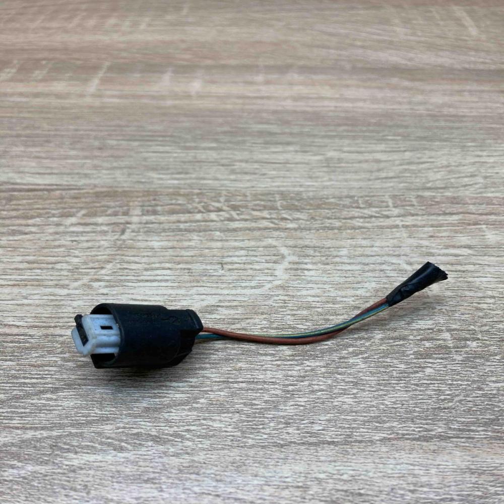 1718555 1   Plug wire BMW 1 E81 E87