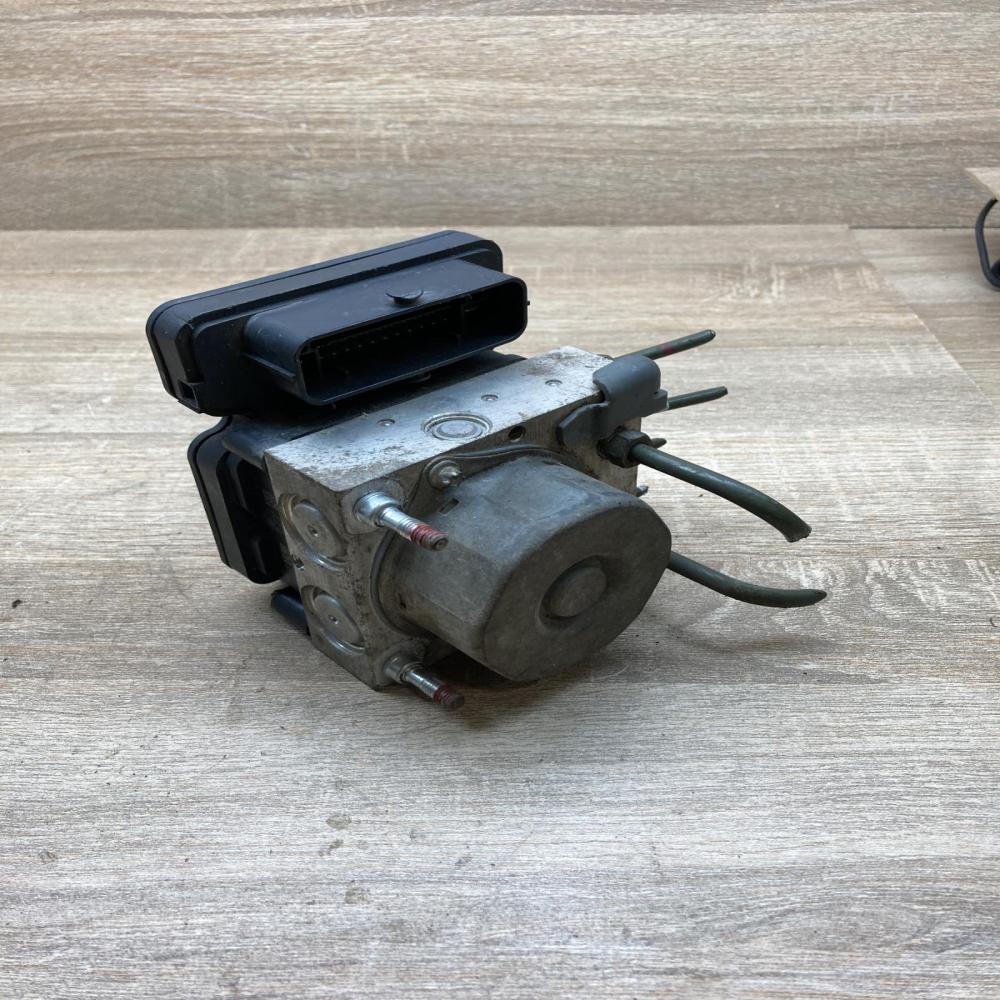 44540 02510 0265956014  ABS Pump Toyota Auris E180