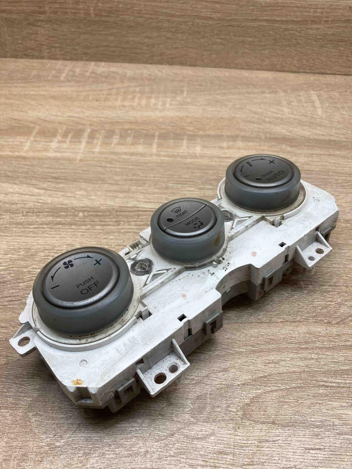 503722 4320 YEP9FZ8358  Climate control unit Mazda 6