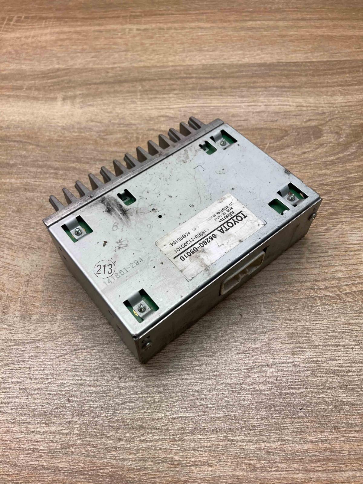 86280 05010   Sound amplifier Toyota Avensis T270