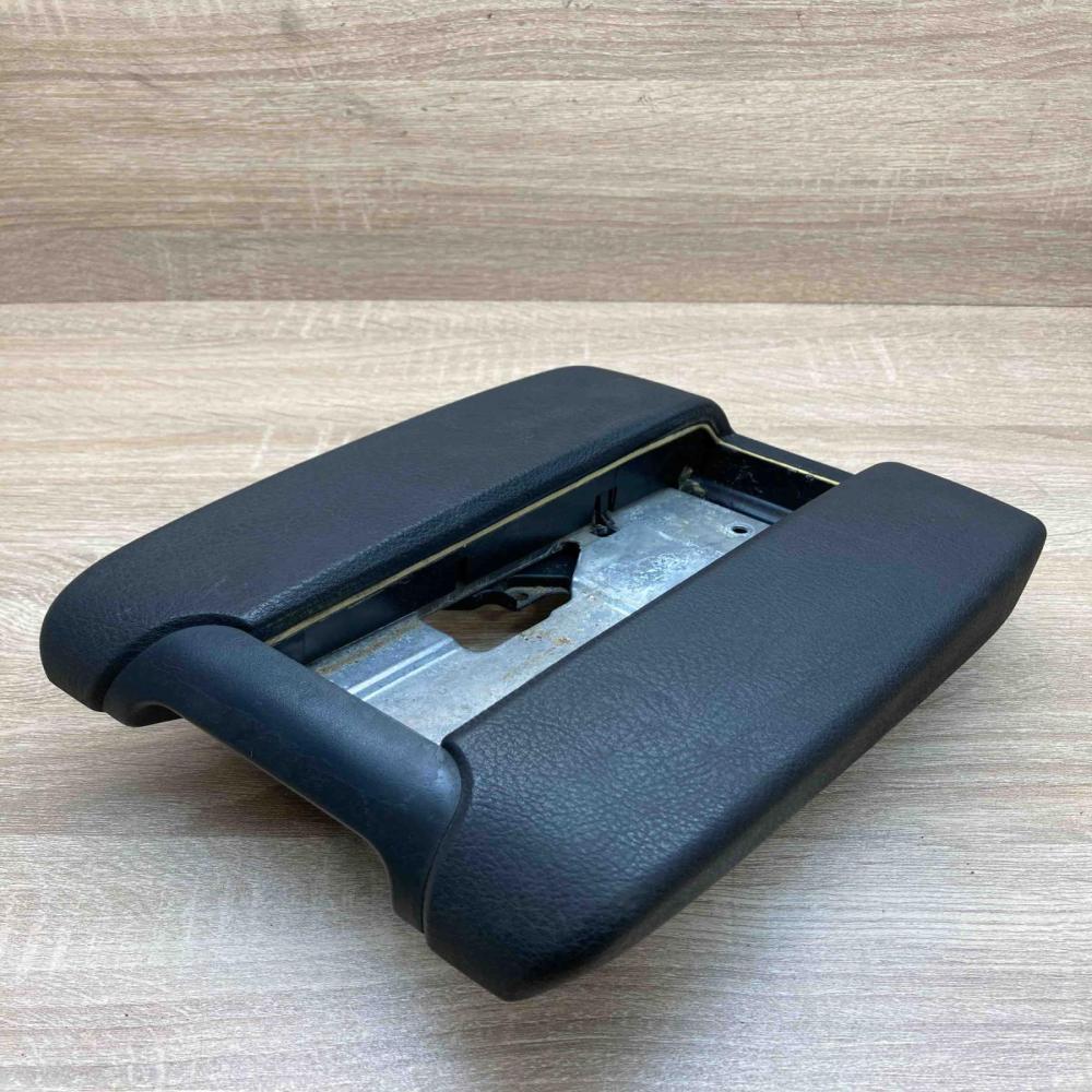 8213862 Main  Armrest BMW 5 E39
