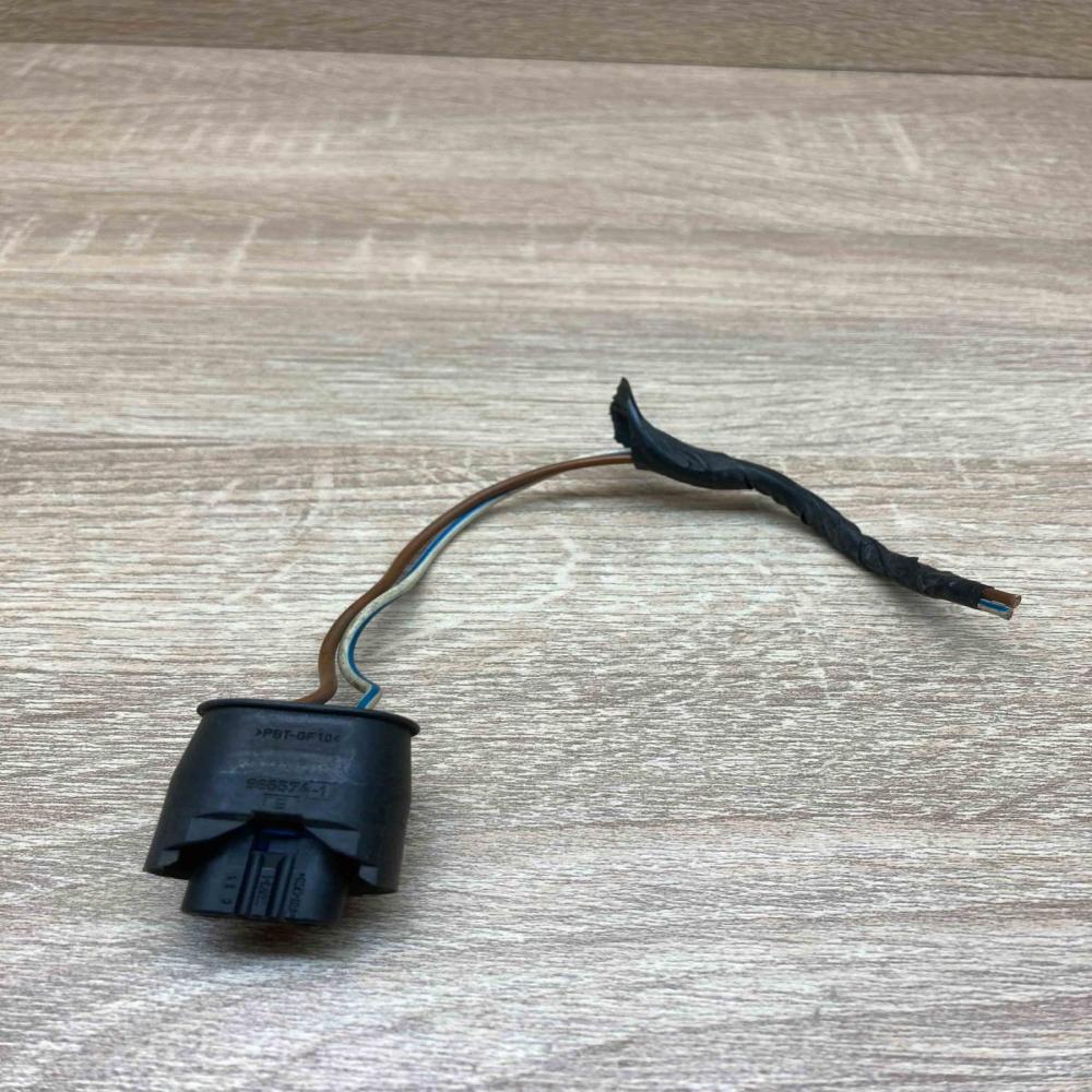 965574 1 967327 1 2PIN Plug wire BMW 5 E39