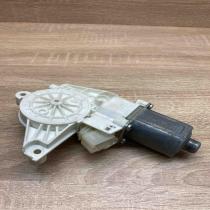 A1669060201 0130822754  Front door window regulator motor Mercedes-Benz ML W166