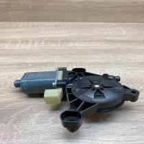 5Q0959801B   Front door window regulator motor Seat Leon (5F)