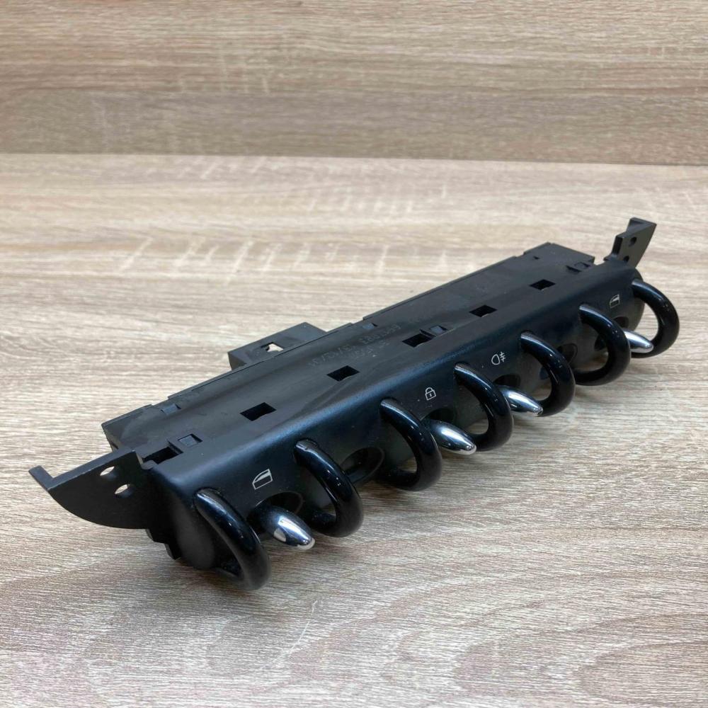 6917983   A set of switches Mini One - Cooper R50 - 53