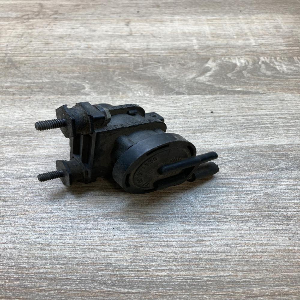 7700874659   Turbo solenoid valve Renault Scenic I