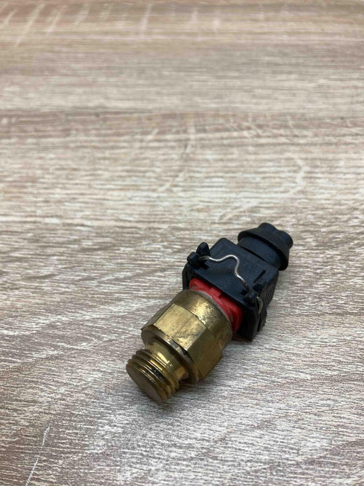 1741900  Water Coolant Coolant temperature sensor BMW 5 E39