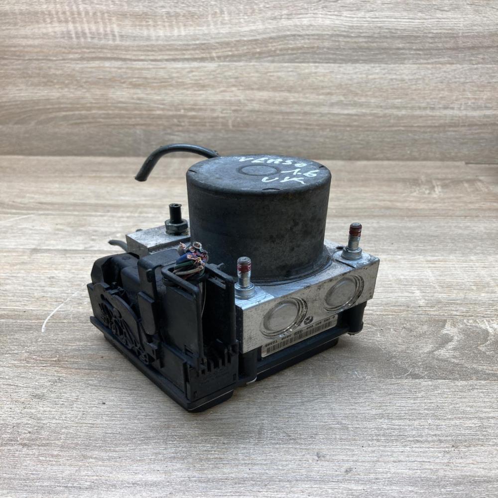 44540 0F060 0265252275  ABS Pump Toyota Verso