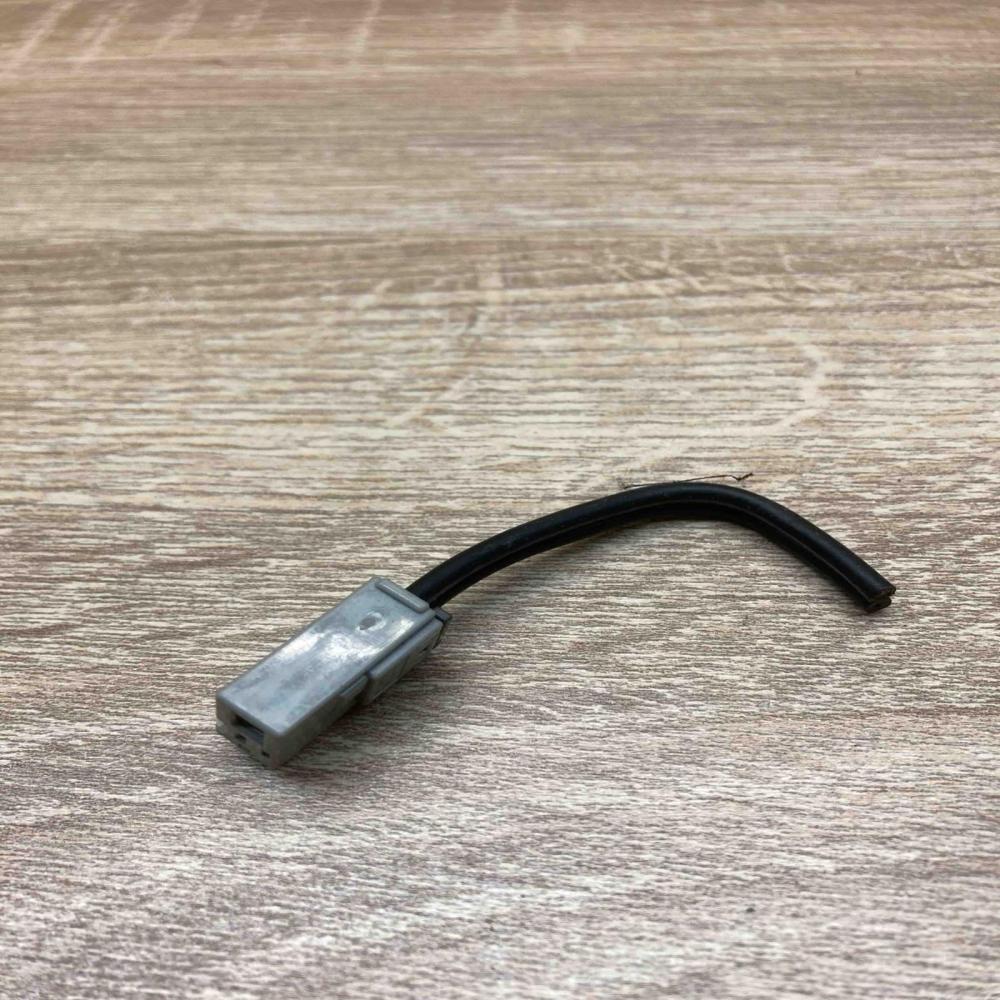 8T138H 1 1S 2PIN Plug wire BMW 5 E39