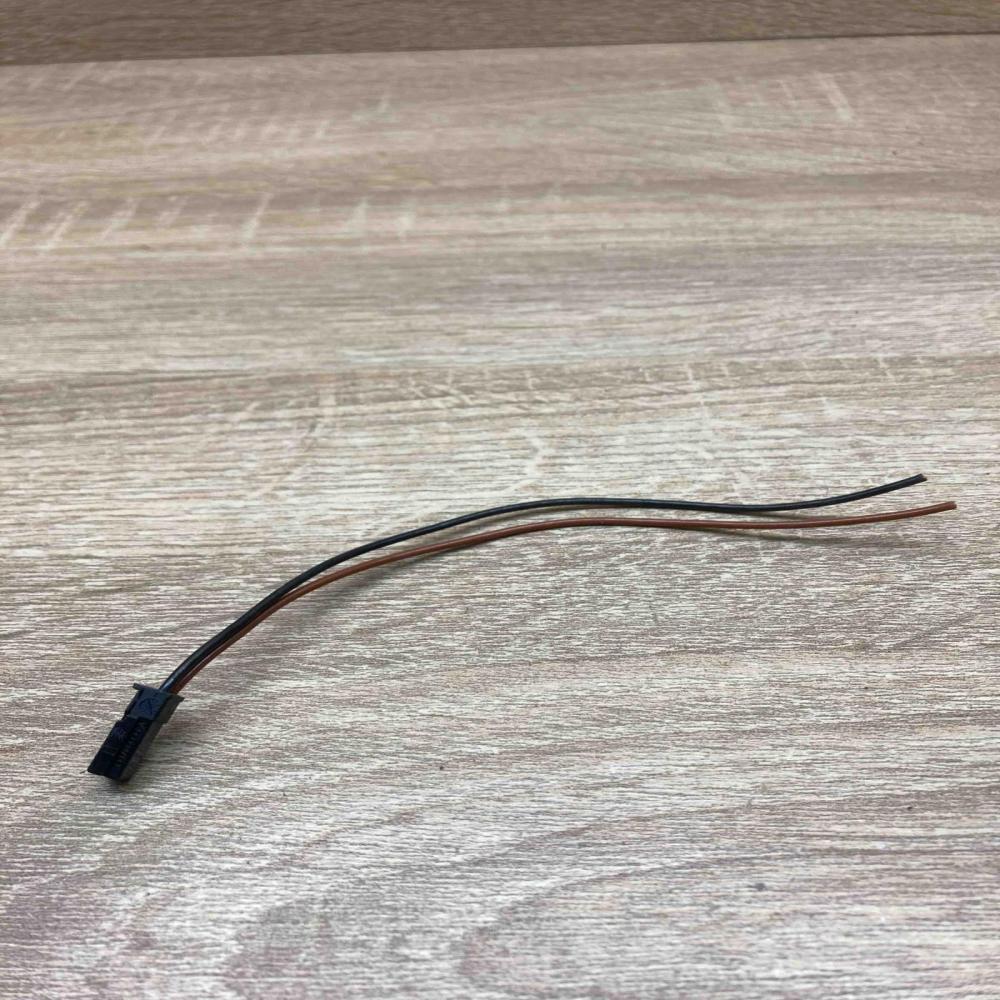1 1718333 1A  2PIN Plug wire Audi Q7 4L