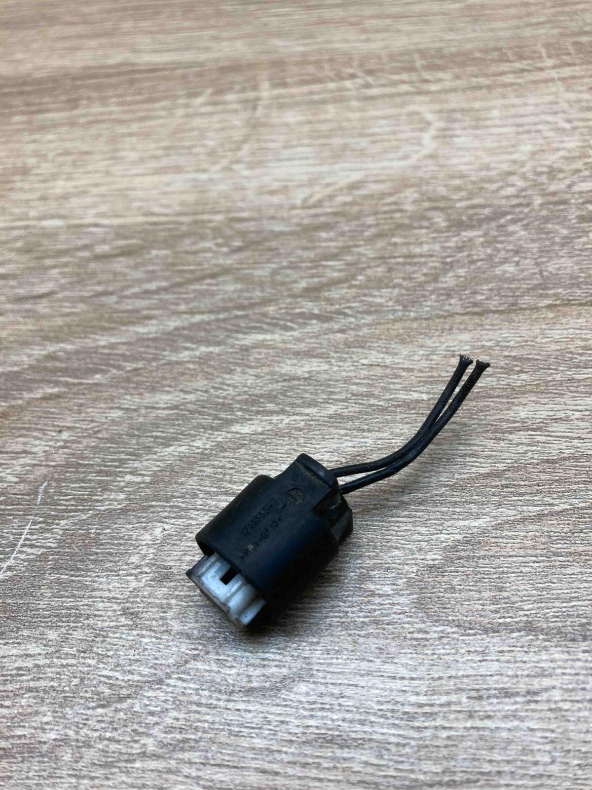1718555 1  2PIN Plug wire BMW 1 E81 E87