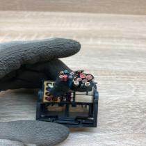 4E0035444 1719961 1 1394046 1 Radio/CD/DVD/GPS head unit Audi A6 S6 C6 4F