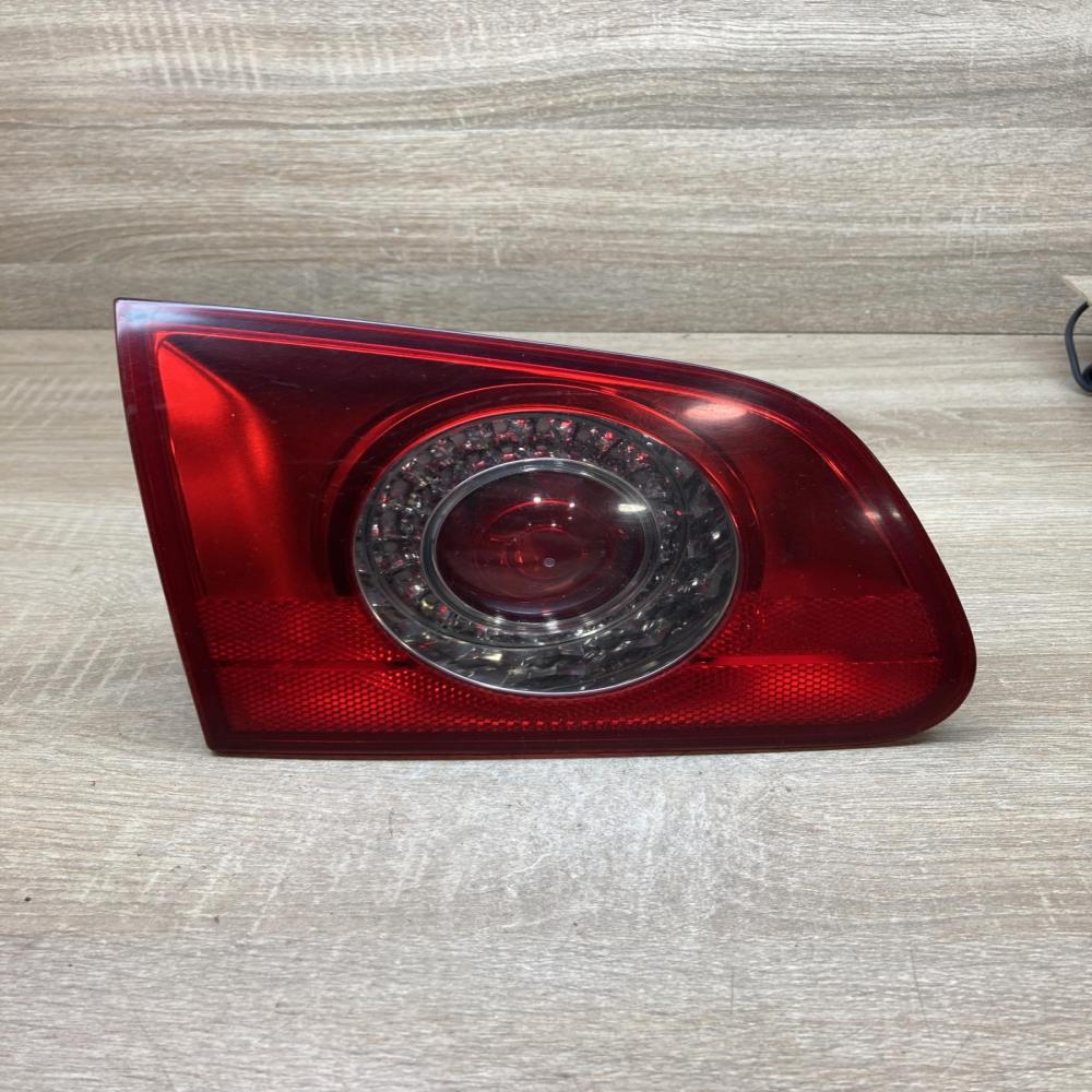 3C9945093   Rear/tail lights Volkswagen PASSAT B6