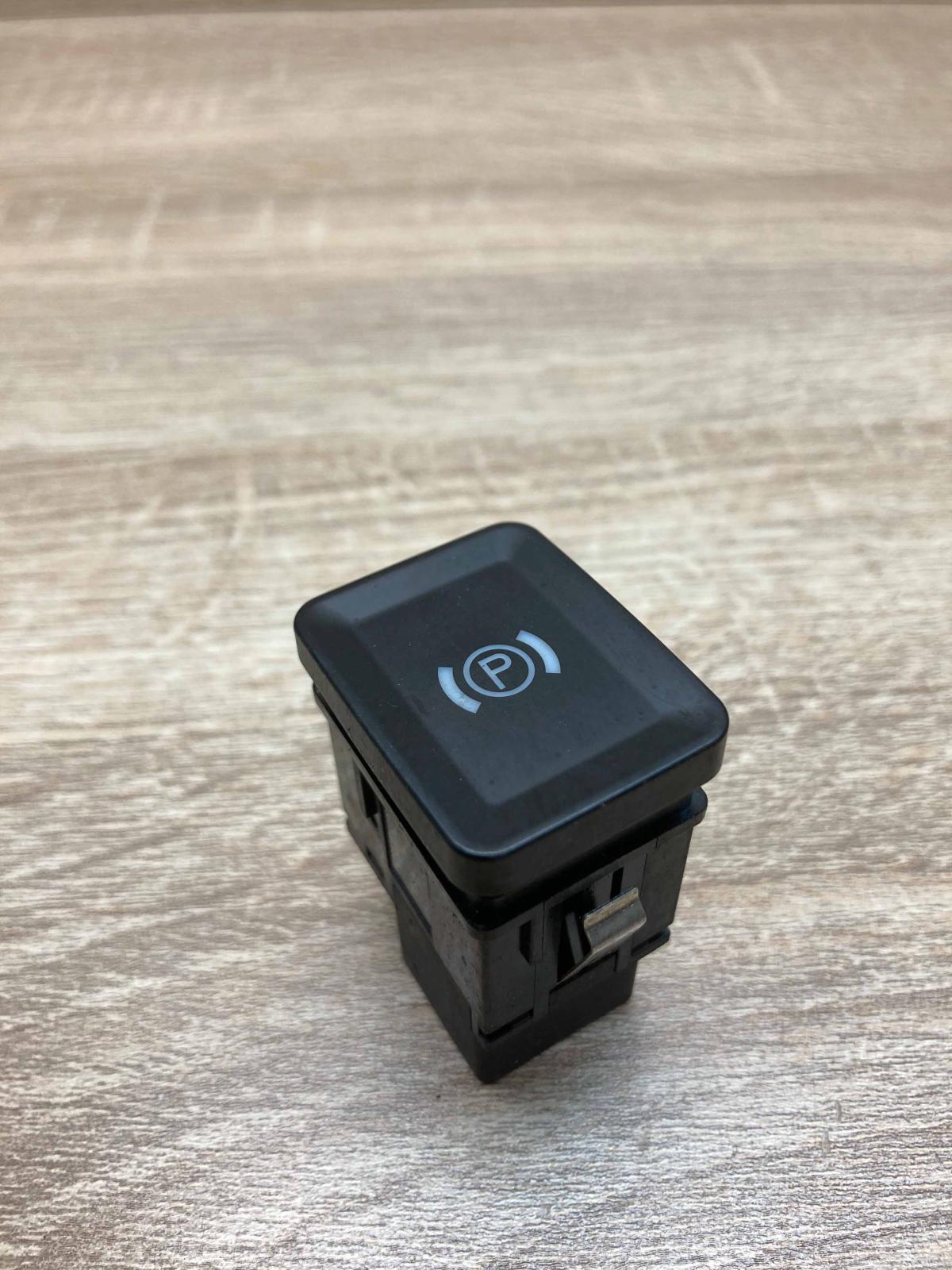 114992 6900I29  Hand parking brake switch Volkswagen PASSAT B6