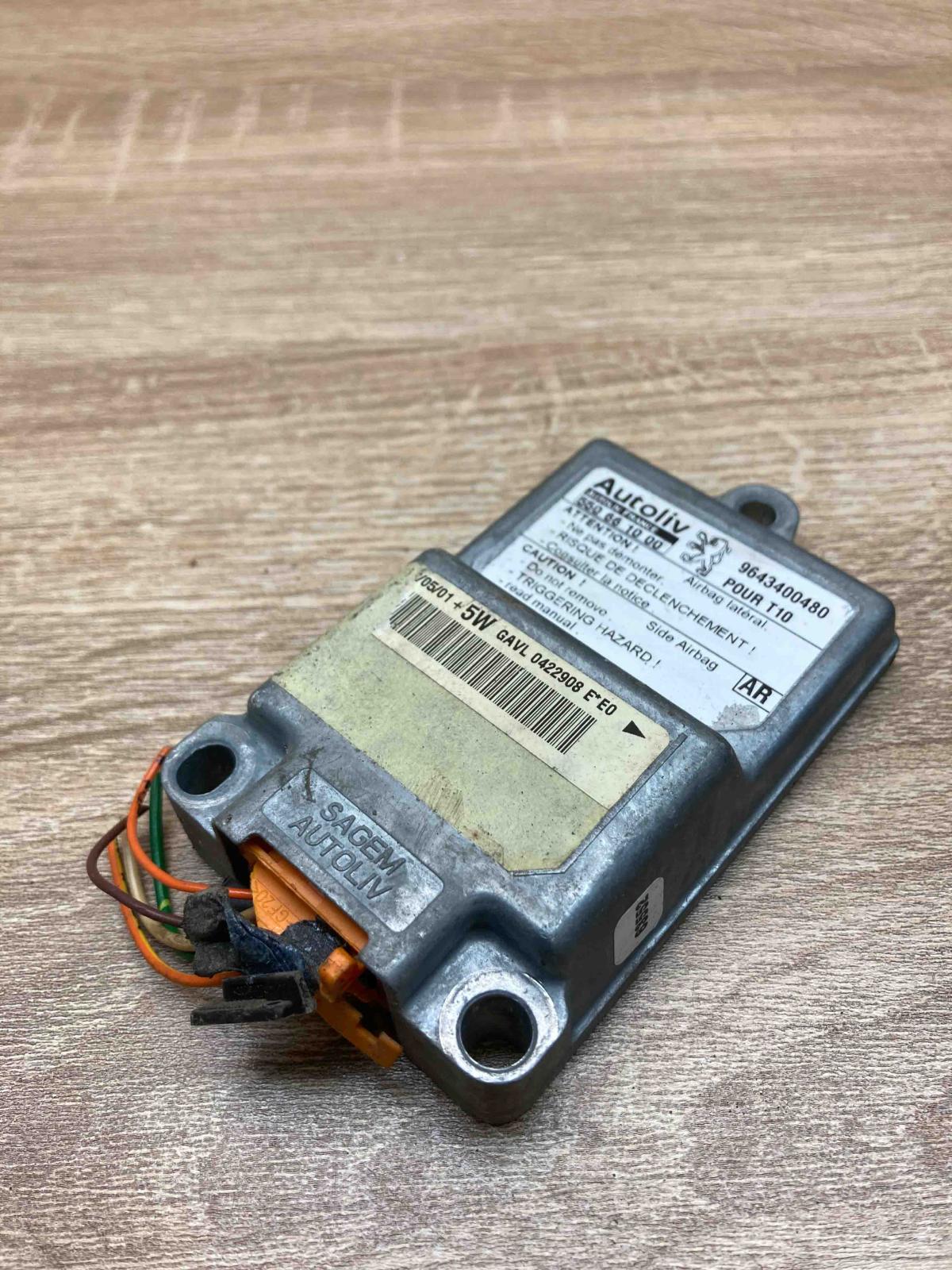 9643400480 550661000 With Plug Airbag control unit/module Peugeot 206