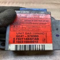 GE4T 57K30D   Airbag control unit/module Mazda 626