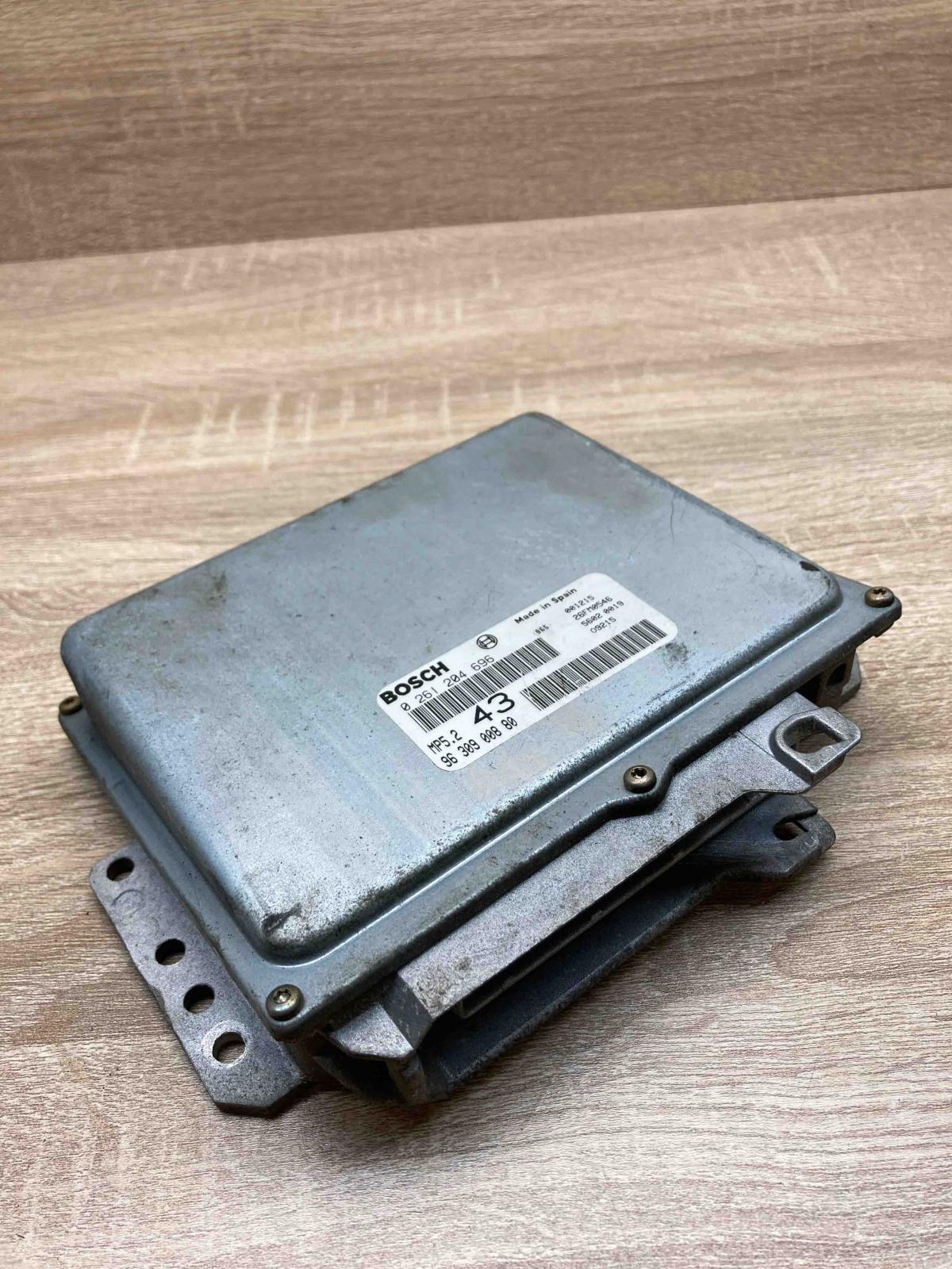 9630900880 0261204696  Engine control unit/module ECU Peugeot 406
