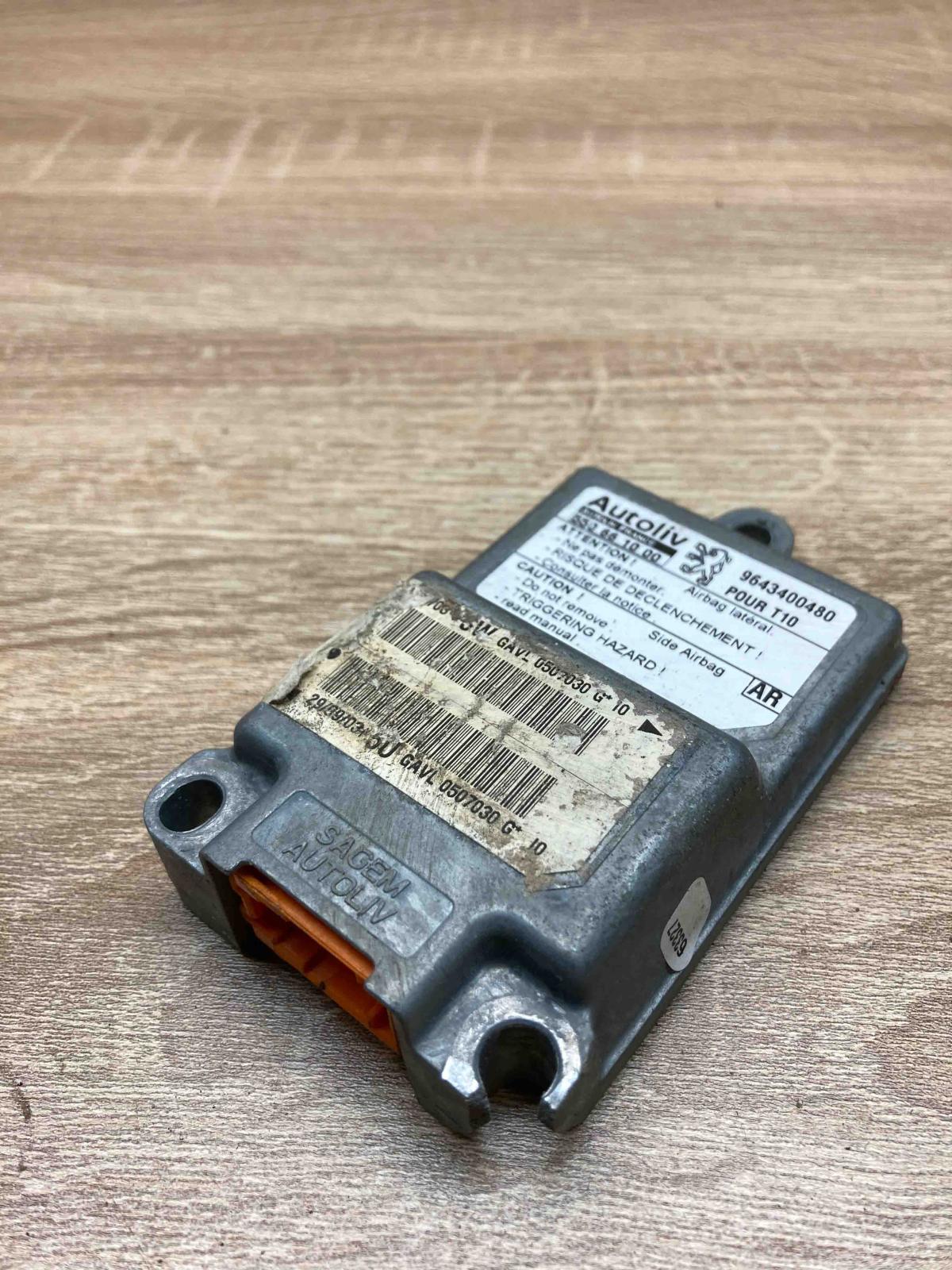 9643400480 550661000  Airbag control unit/module Peugeot 206