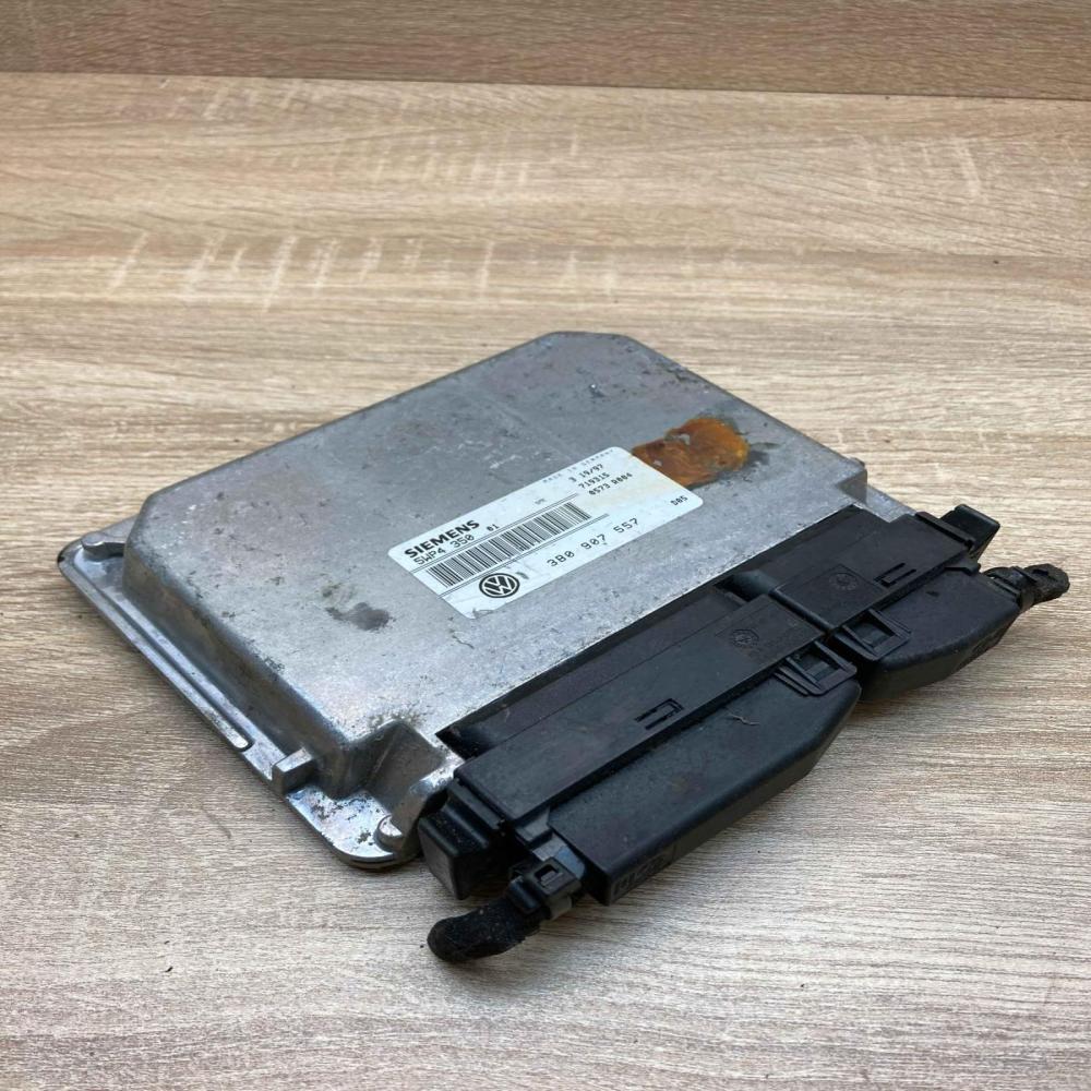 3B0907557 5WP4350  Engine control unit/module ECU Volkswagen PASSAT B5