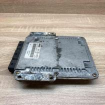 8200153946 0281010556  Engine control unit/module ECU Renault Laguna II