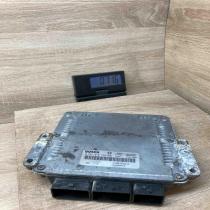 8200153946 0281010556  Engine control unit/module ECU Renault Laguna II