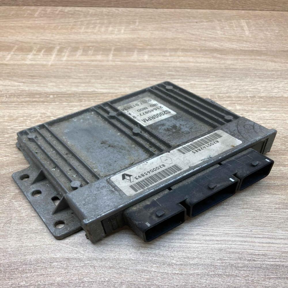 8200045893   Engine control unit/module ECU Renault Laguna II