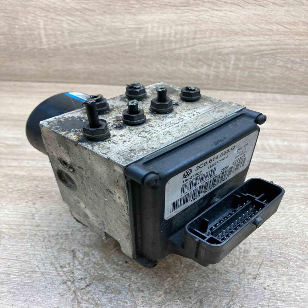 3C0614095Q   ABS Pump Volkswagen PASSAT B6