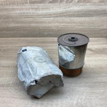 A0001802509 6171840125  Oil filter cover Mercedes-Benz E W123