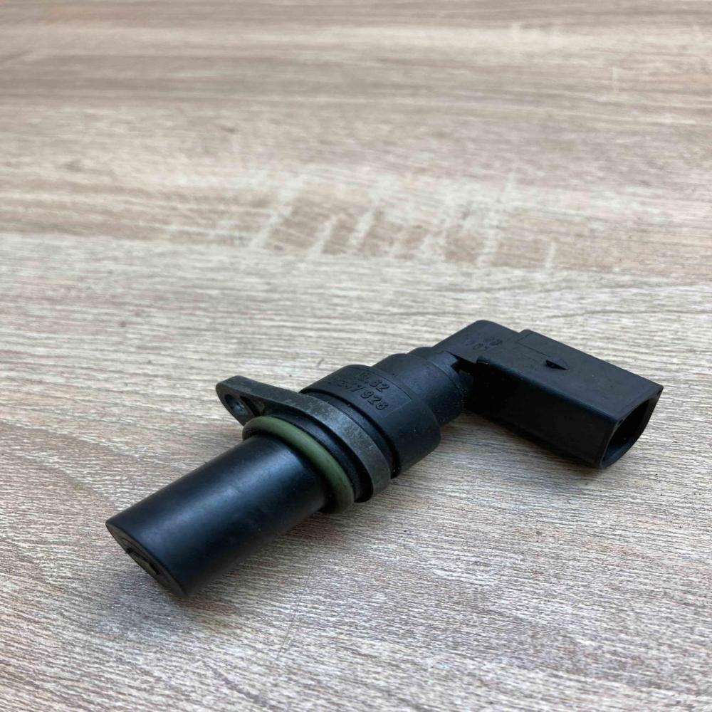 2247926 Used  Crankshaft position sensor BMW 5 E39