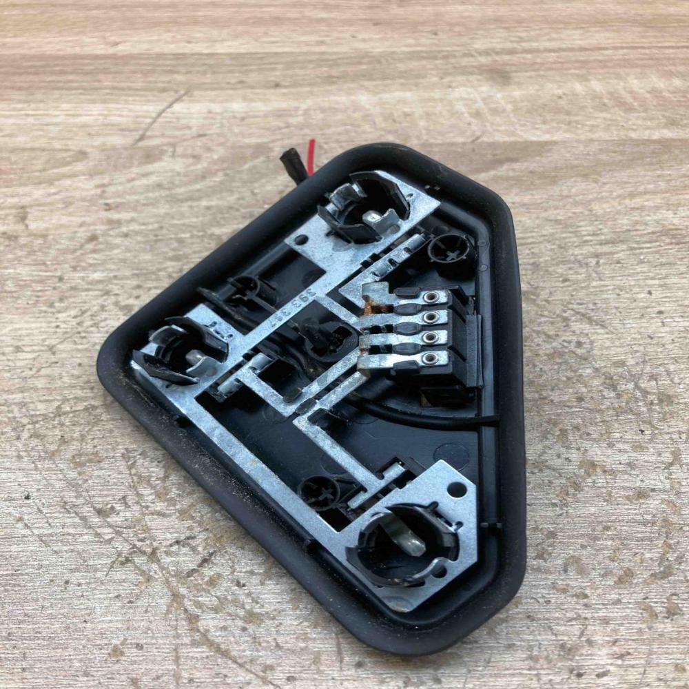 8371325  Tailgate Left Side Tail light bulb cover holder BMW 5 E39