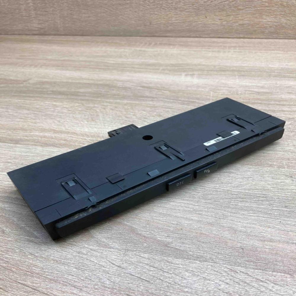6985748   Parking (PDC) sensor switch BMW 5 E60 E61