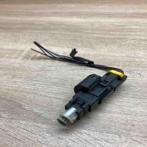 09149765 09149766 With Plug Brake pedal sensor switch Opel Omega B2