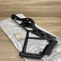 5M0807377   Rear bumper mounting bracket Volkswagen Golf Plus