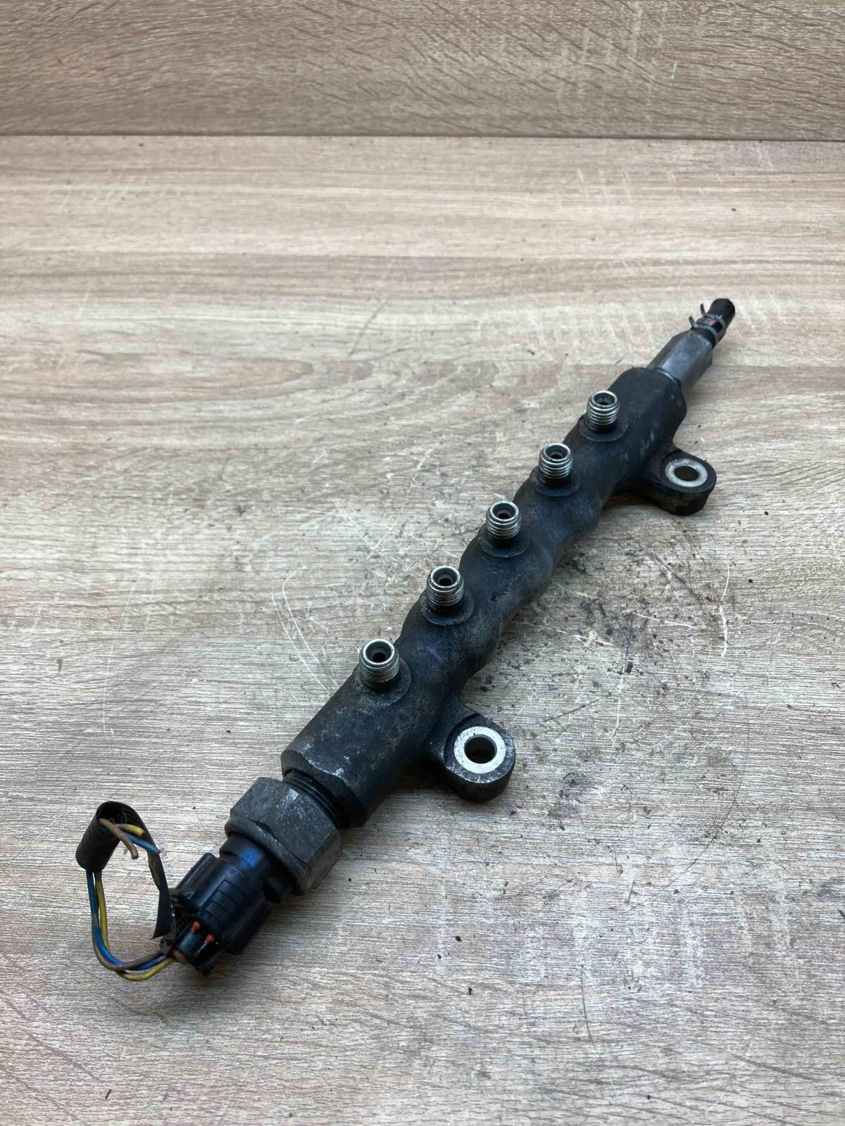 89458 71010   Fuel main line pipe Toyota Verso