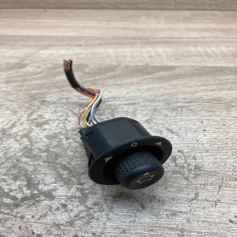 93BG17B676 BA K808X With Plug Wing mirror switch Ford Focus
