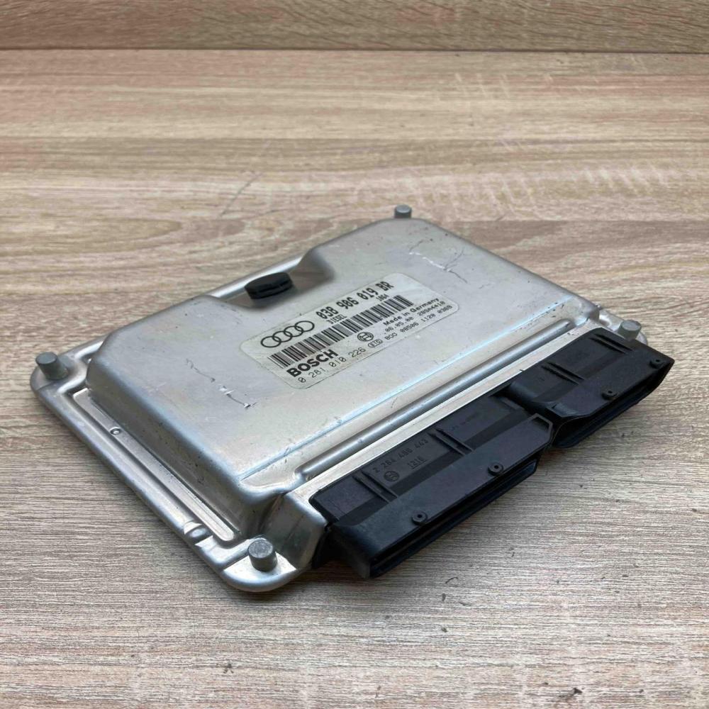 038906019BR 0281010226 Main Engine control unit/module ECU Audi A4 S4 B5 8D