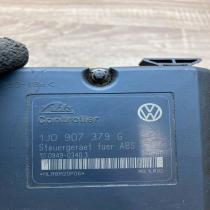 1J0907379G 1J0614117C  ABS Pump Volkswagen Golf IV
