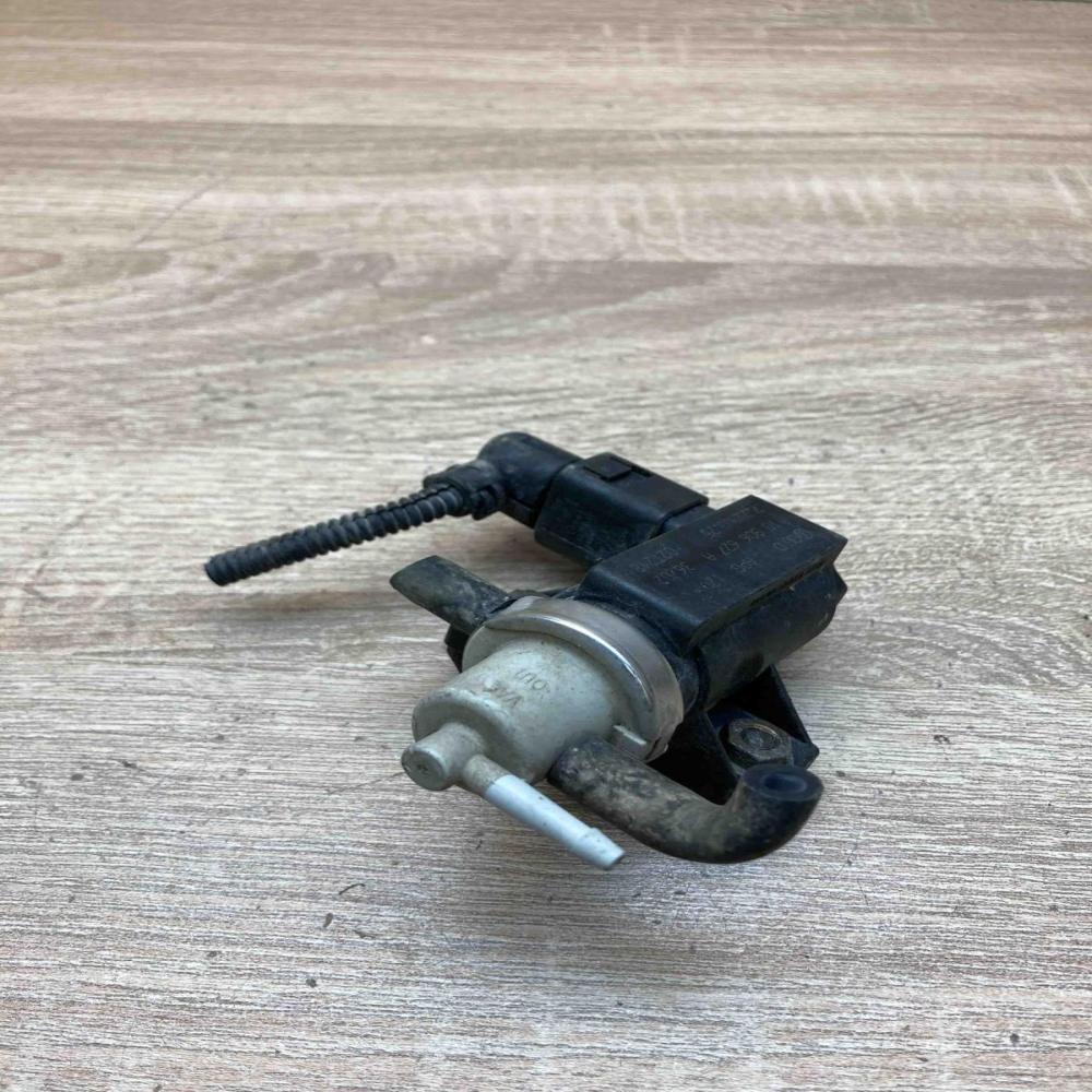 1J0906627A 7 22903 25  Turbo solenoid valve Volkswagen Golf IV
