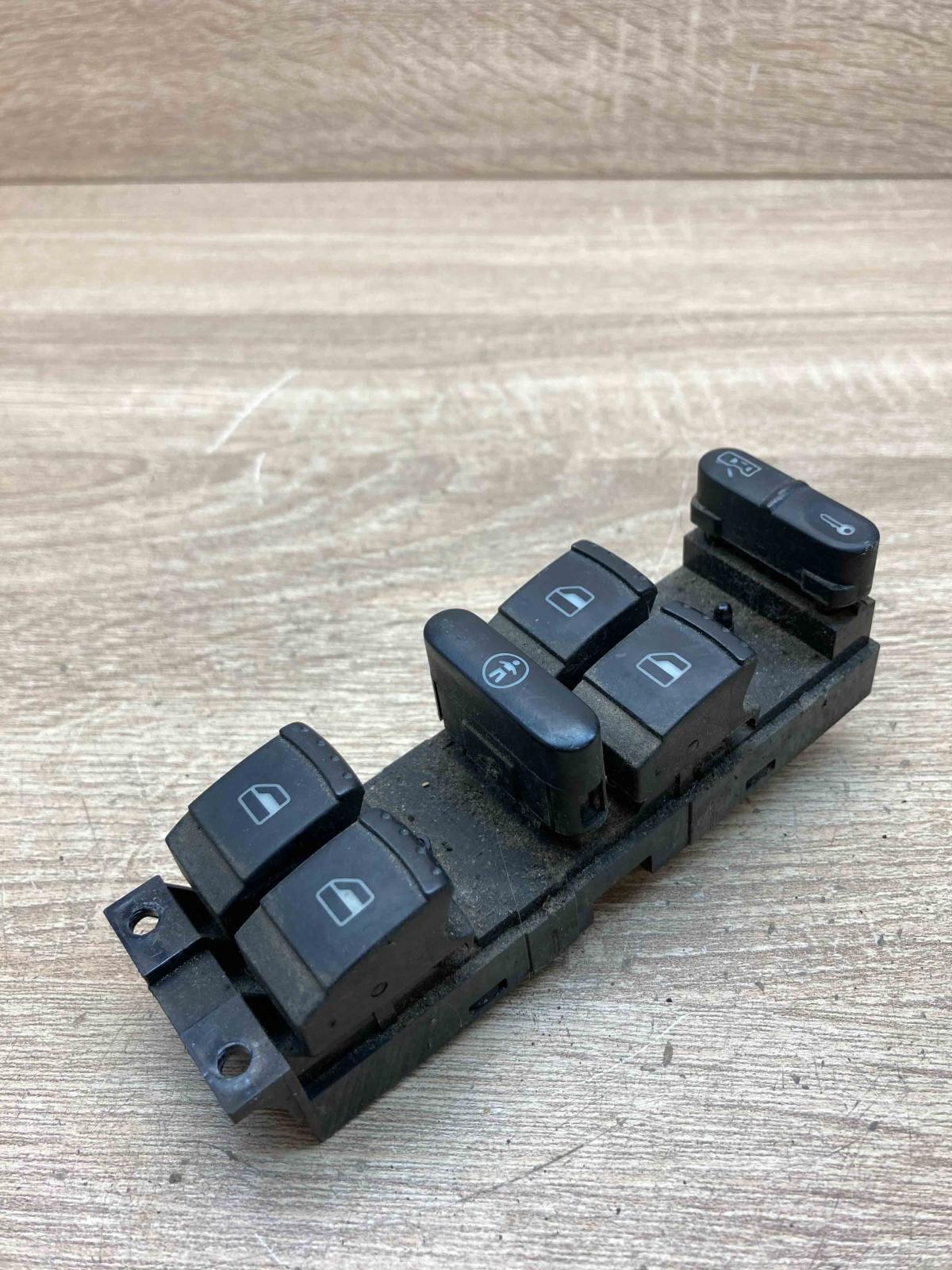 1J4959857 03755000  Electric window control switch Volkswagen Golf IV