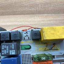 90589965 Used  Fuse module Opel Astra G