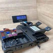 97RA 010046 91955 4D280 0F D28 Fuse module KIA Carnival