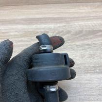 058133459   Valve vacuum Audi A4 S4 B5 8D