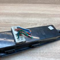 25401 AV640 80961 AV560  Electric window control switch Nissan Primera