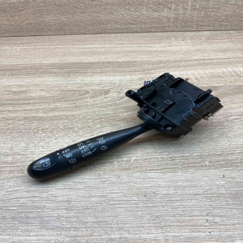 647 3R26   Wiper control stalk Toyota Avensis T220