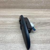 011 3D09   Electric window control switch Toyota Yaris