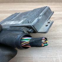 S113721102D 7700103799  Engine control unit/module ECU Renault Safrane